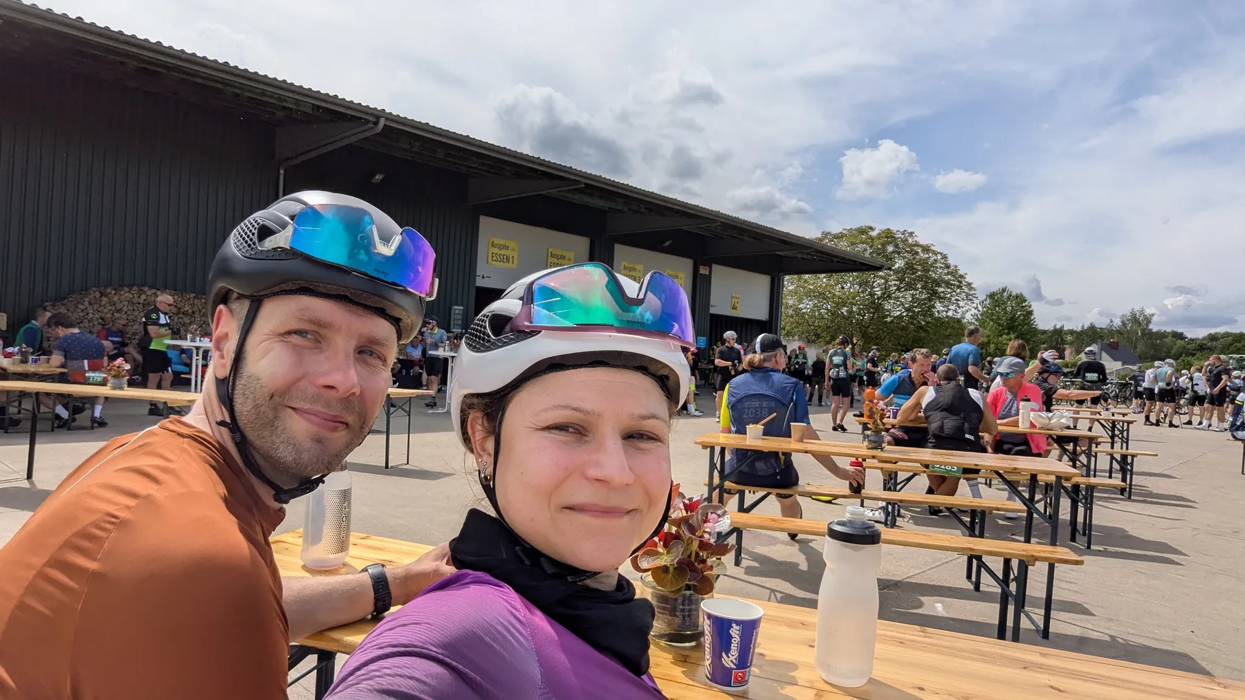 Das Depot auf dem Hof Maiweg in Alt Schönau hält so ziemlich alles parat, was das Radlerherz begehrt.